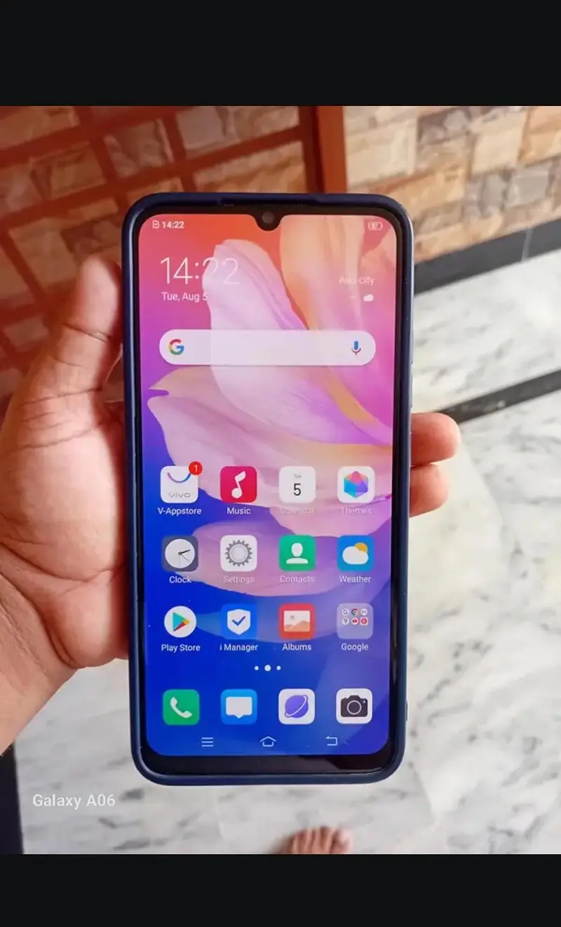 Vivo y51 or s1 pro Whatsapp 03039458353